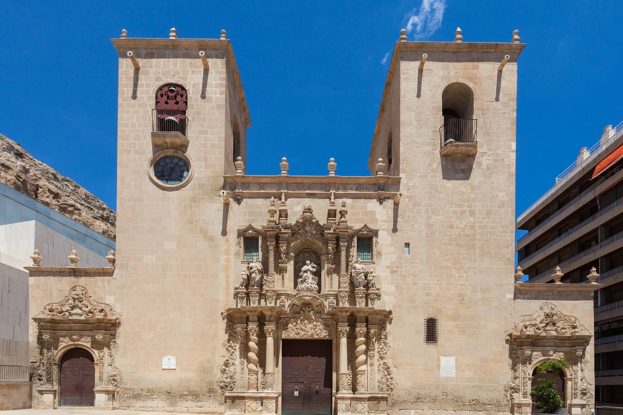 Santa María Basílica - Alicante: Information, rates, prices, tickets, how  to get there, telephone, schedules, map, photos, books and guides, guided  visits and tours